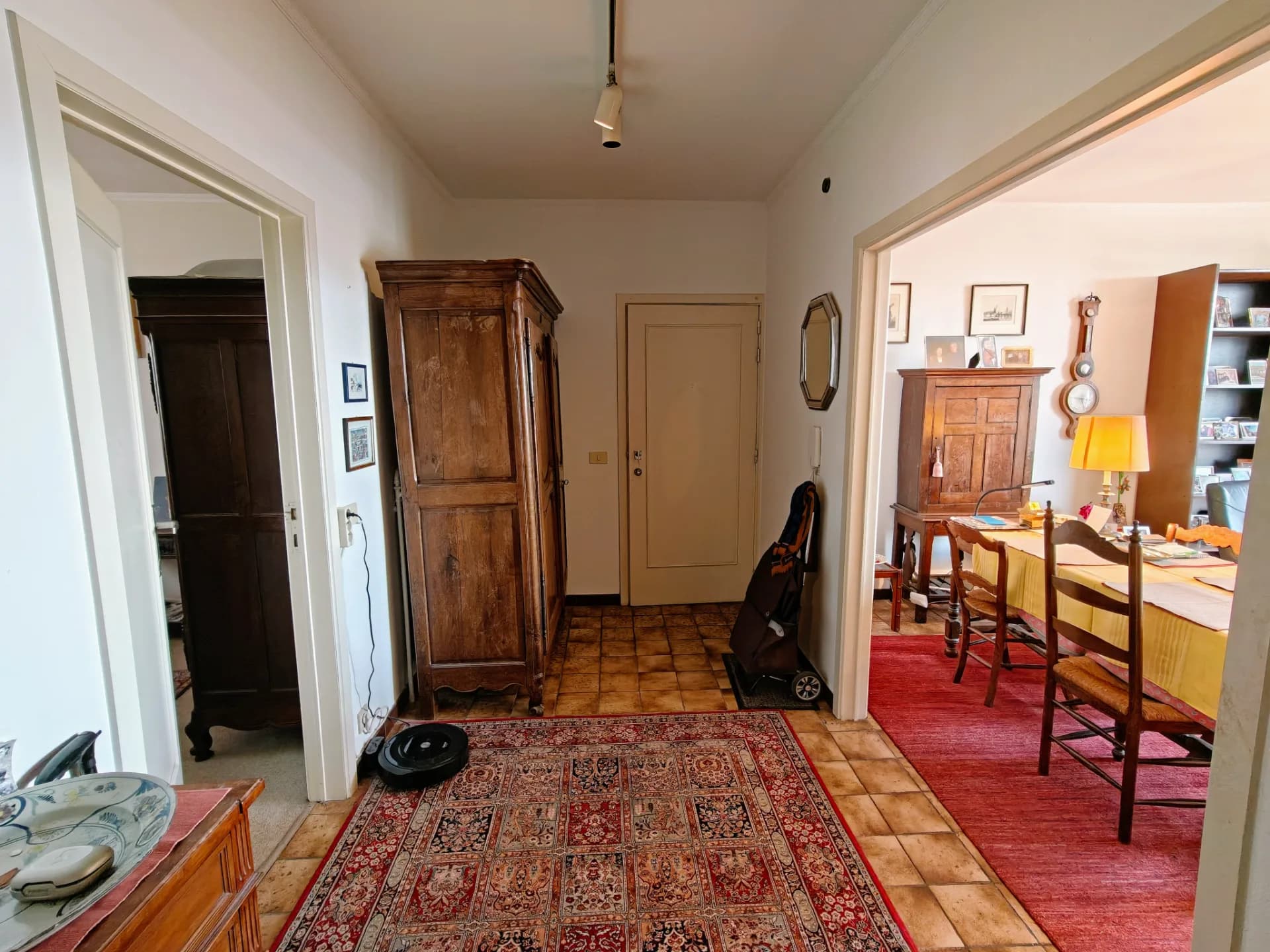 Zonnig twee slaapkamer appartement met terras, Sint-Kruis - foto 3