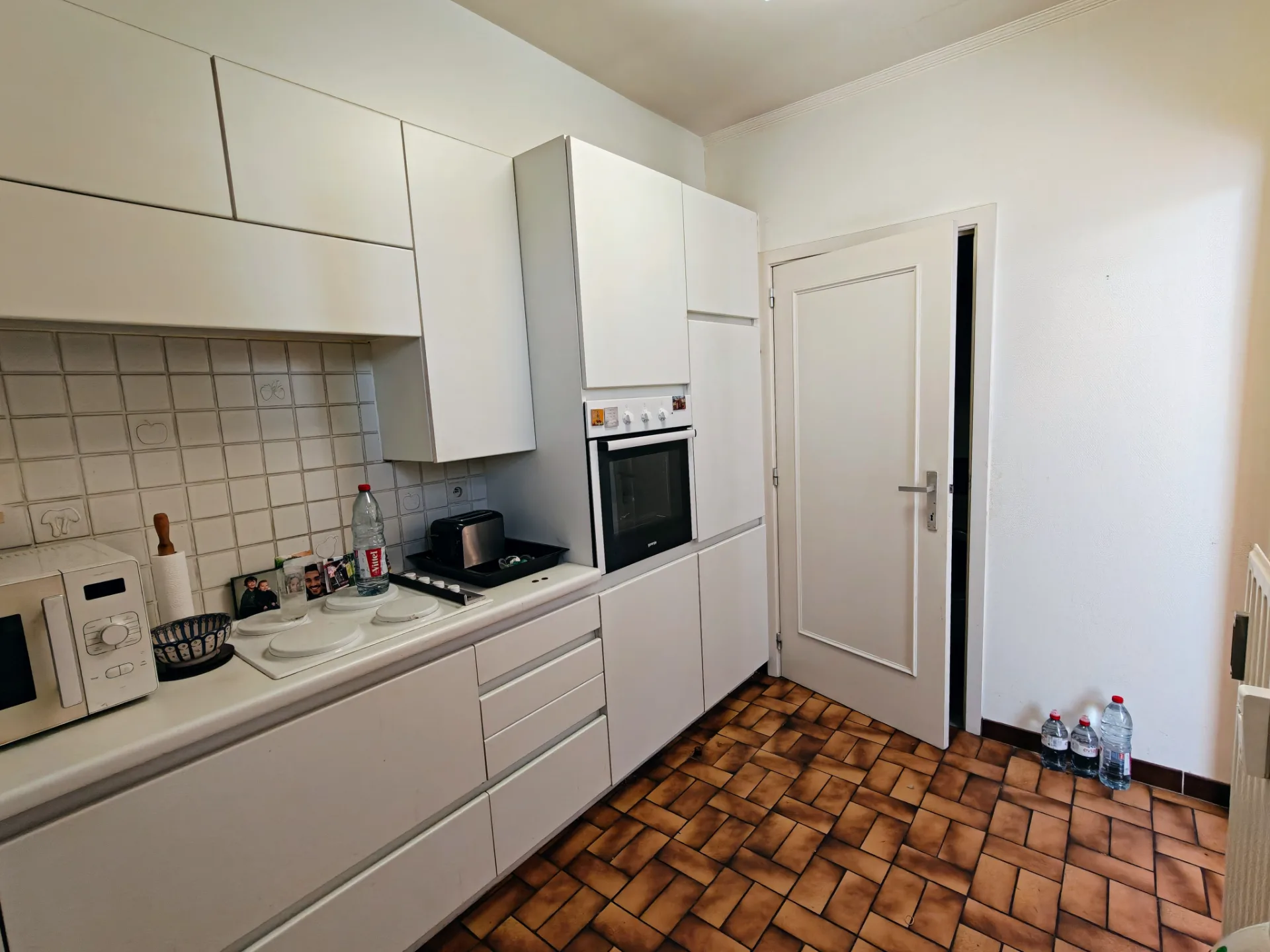 Zonnig twee slaapkamer appartement met terras, Sint-Kruis - foto 16