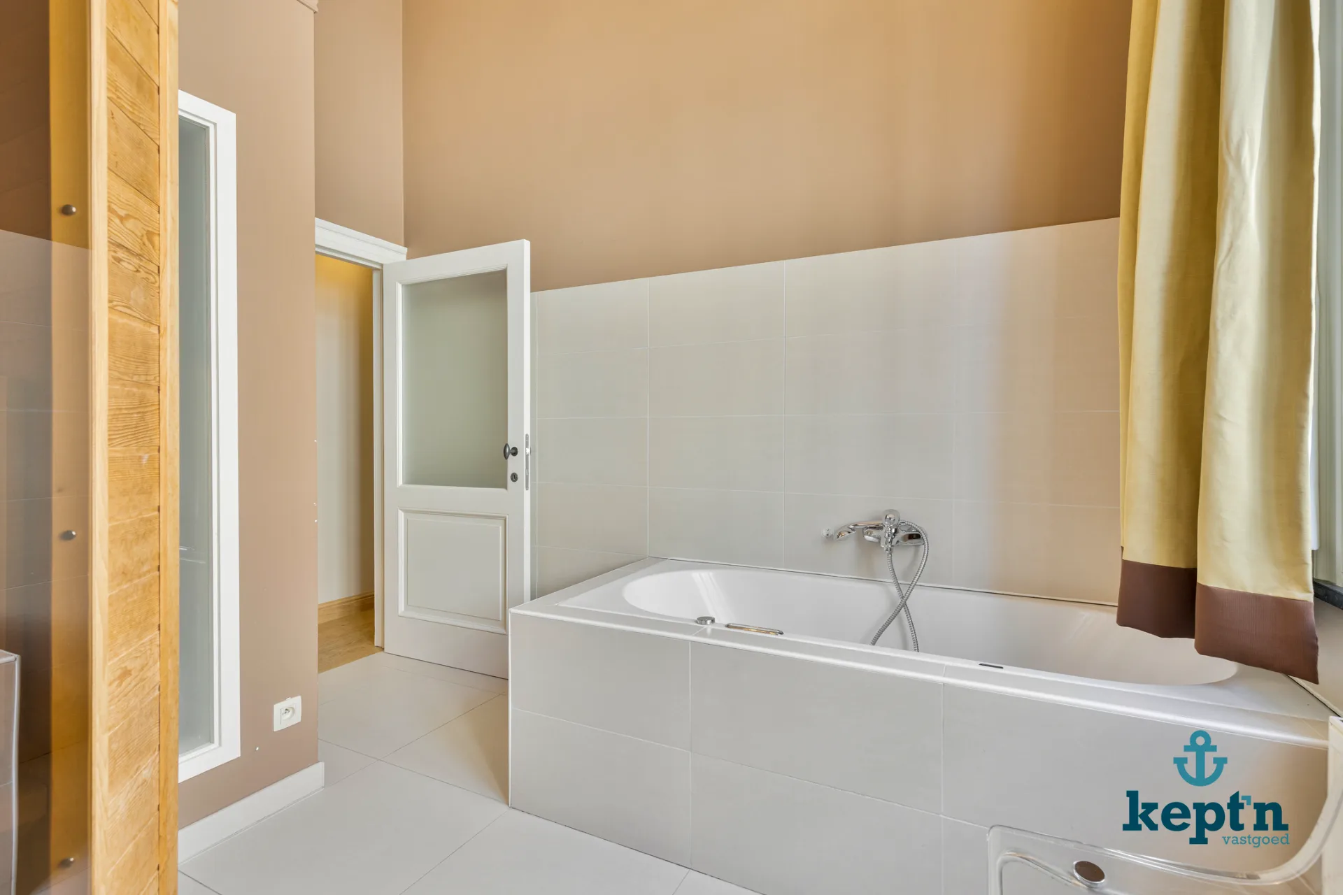 1 slaapkamerappartement met sauna en bubbelbad in een beschermd monument - foto 18