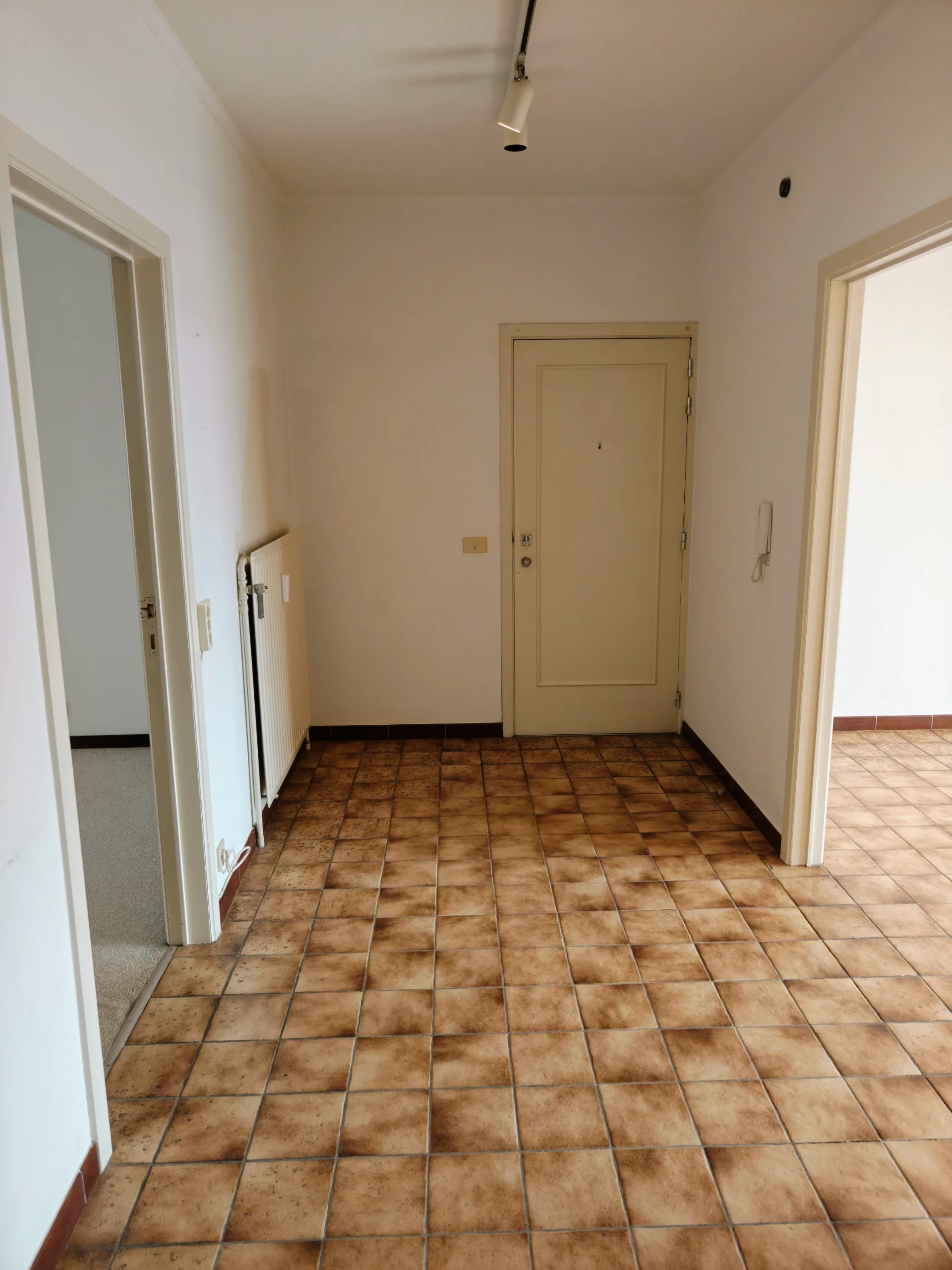 Zonnig twee slaapkamer appartement met terras, Sint-Kruis - foto 14
