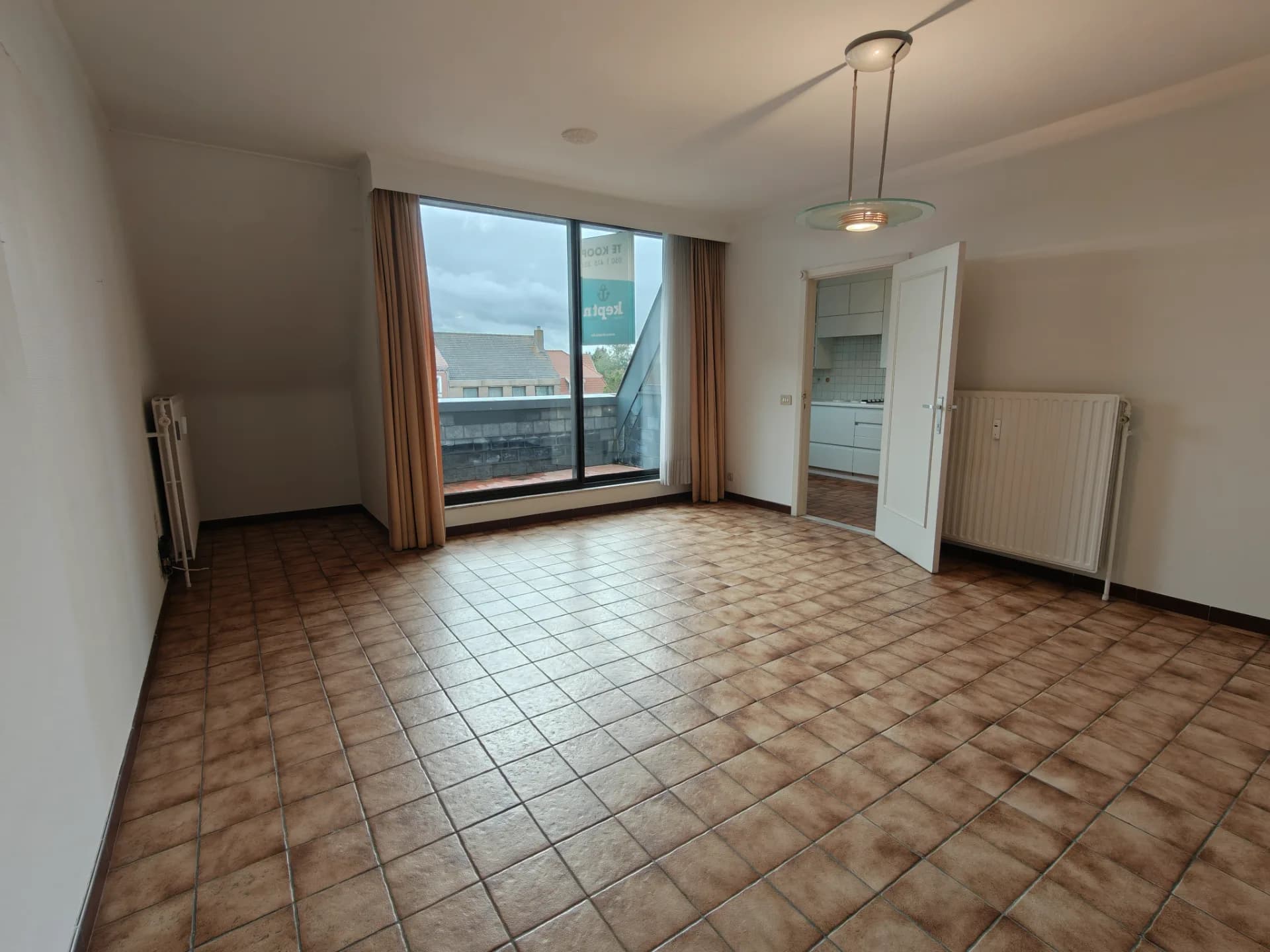 Zonnig twee slaapkamer appartement met terras, Sint-Kruis - foto 1